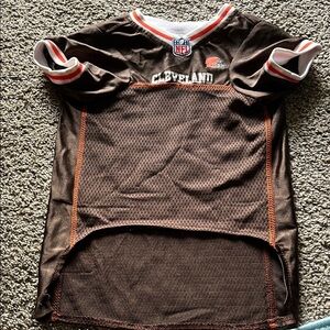 Cleveland Browns dog jersey. NWOT. Fits 25-30 lbs